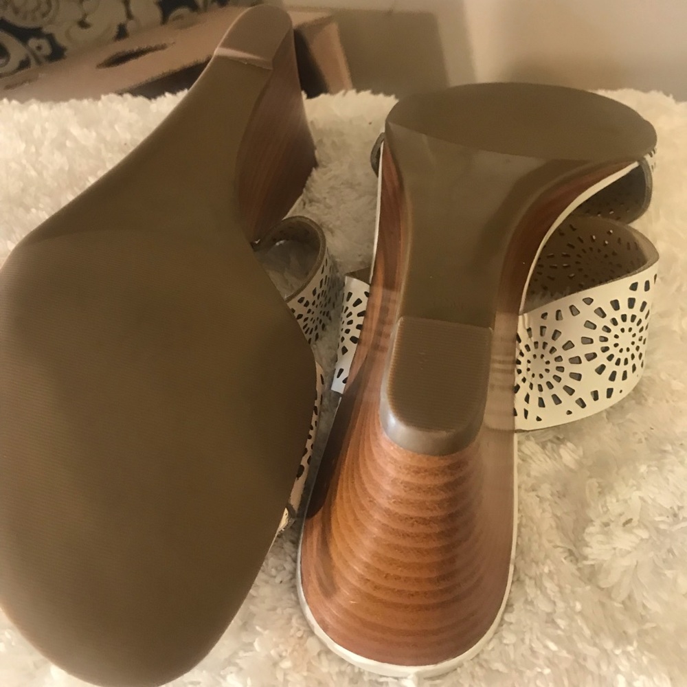 Talbots - Picture 13 of 16